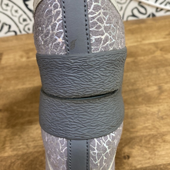 Nike Blazer Iridescent Metallic Summit Sneakers - Picture 15 of 17